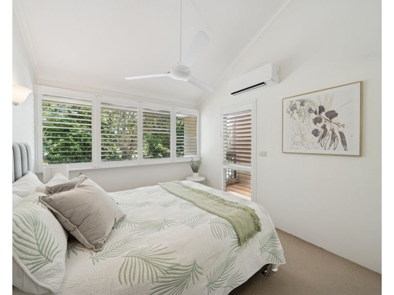 56/125 Santa Cruz Boulevard, Clear Island Waters QLD 4226