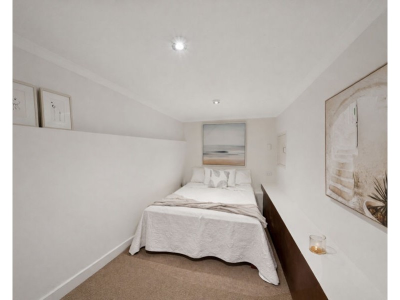 56/125 Santa Cruz Boulevard, Clear Island Waters QLD 4226