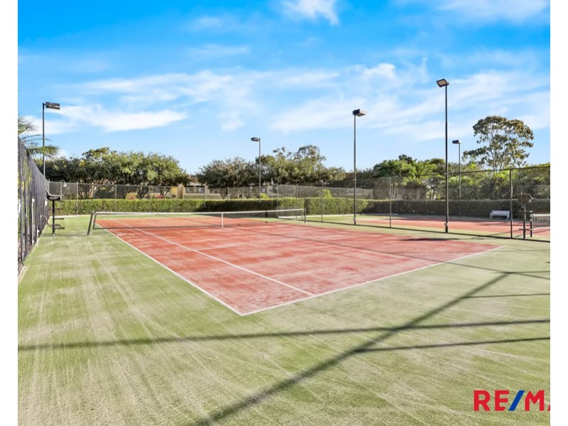 56/125 Santa Cruz Boulevard, Clear Island Waters QLD 4226