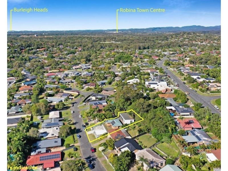 11 Jancoon Court, Carrara QLD 4211