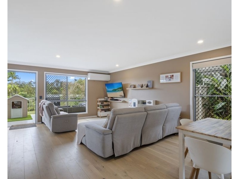 2/40-48 Macadie Way, Merrimac QLD 4226