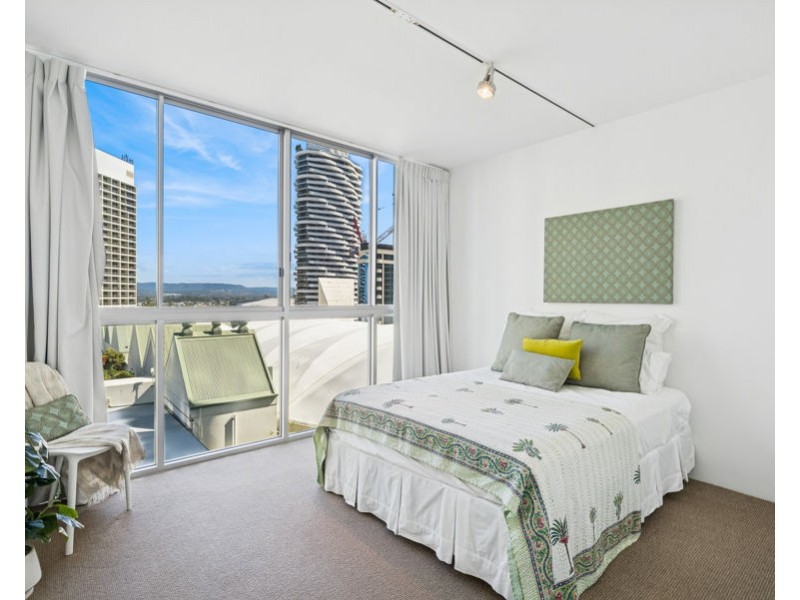 504/159 Old Burleigh Road, Broadbeach QLD 4218