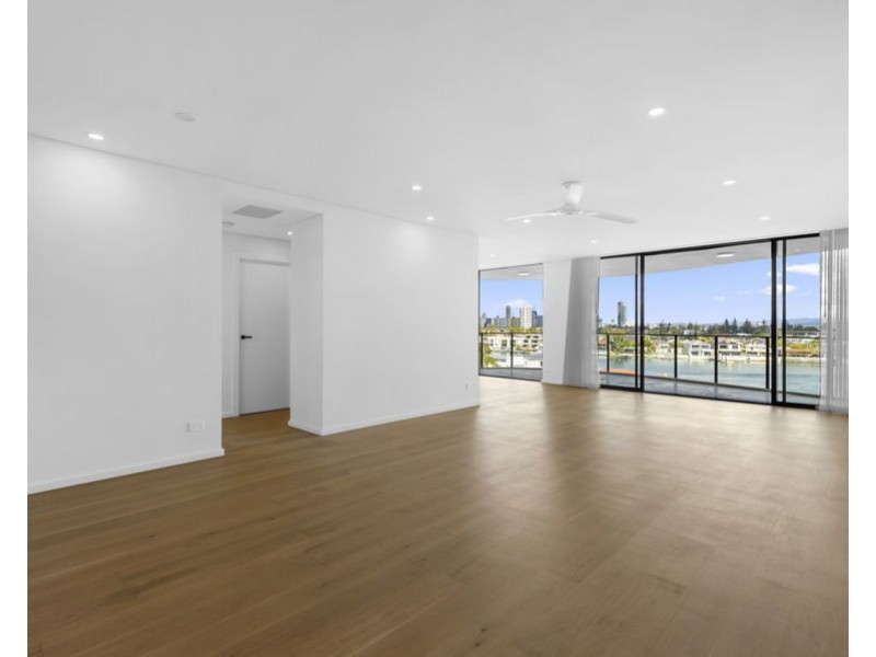 609/256 Stanhill Drive, Surfers Paradise QLD 4217