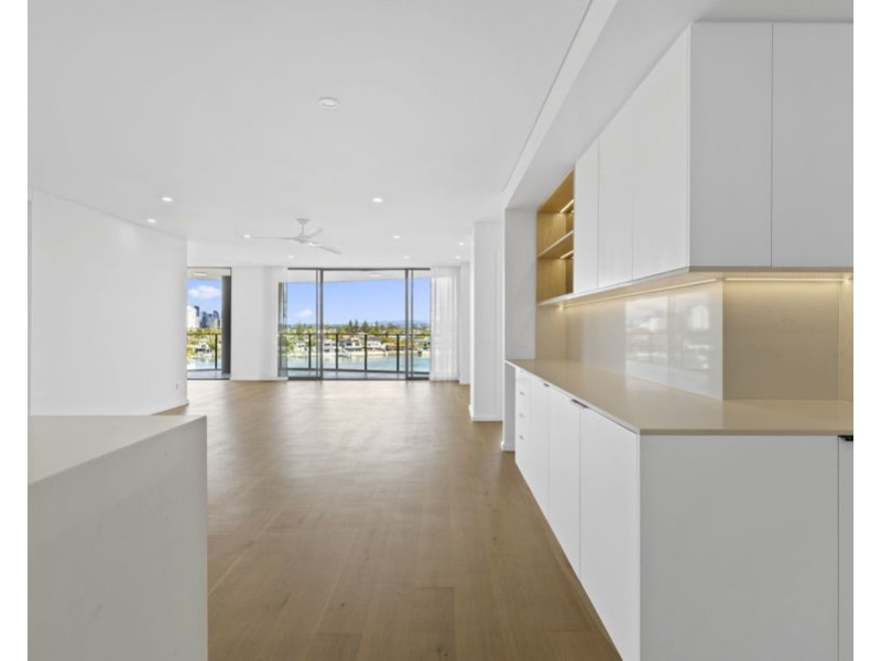 609/256 Stanhill Drive, Surfers Paradise QLD 4217