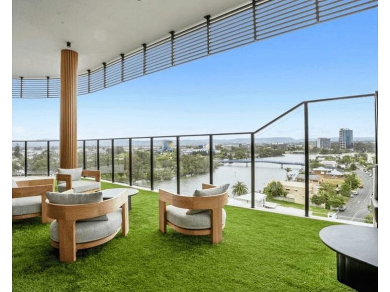 609/256 Stanhill Drive, Surfers Paradise QLD 4217