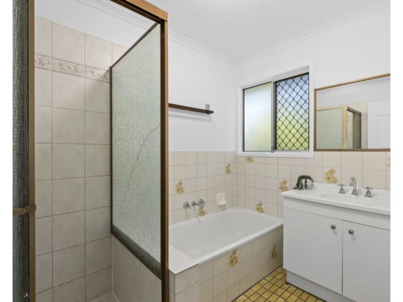 6 Macquarie Avenue, Molendinar QLD 4214