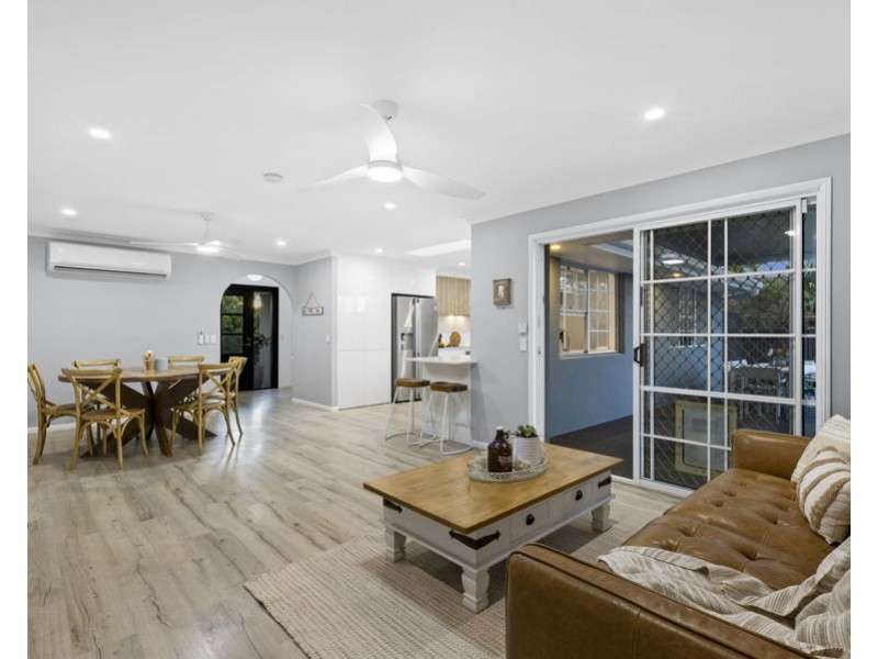 16 Manly Drive, Robina QLD 4226