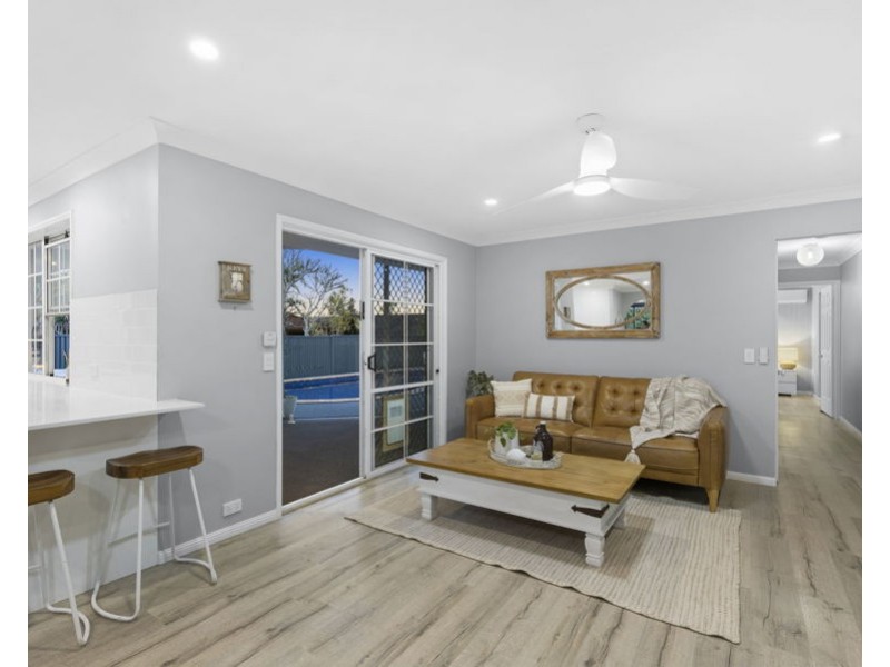 16 Manly Drive, Robina QLD 4226