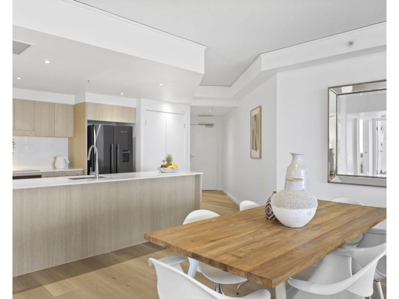 1106/22 Surf Parade, Broadbeach QLD 4218