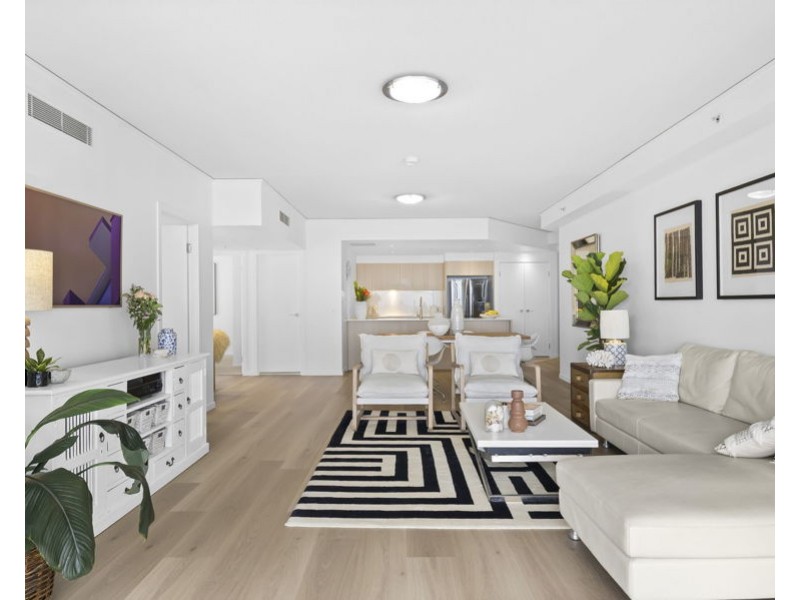 1106/22 Surf Parade, Broadbeach QLD 4218