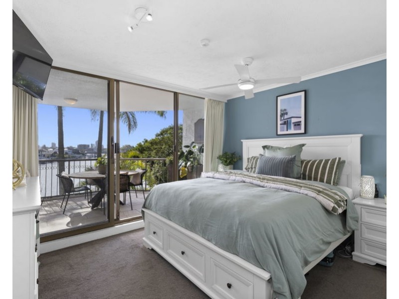 6/2916 Gold Coast Highway, Surfers Paradise QLD 4217