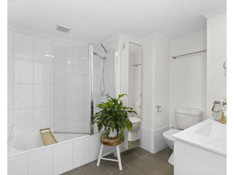 6/2916 Gold Coast Highway, Surfers Paradise QLD 4217