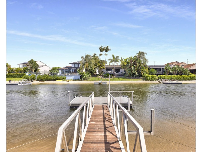 24 Wyuna Street, Broadbeach Waters QLD 4218