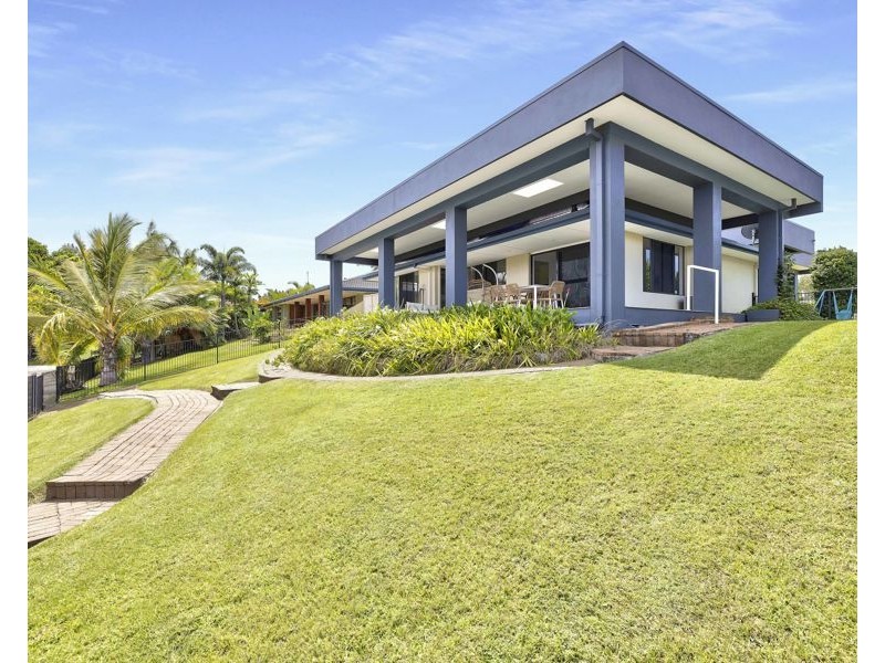 24 Wyuna Street, Broadbeach Waters QLD 4218