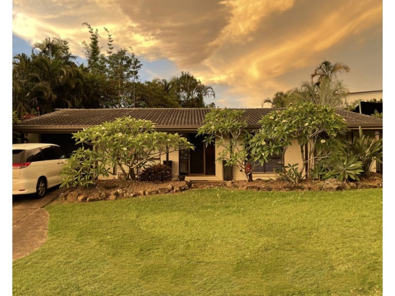11 Carrabean Avenue, Ashmore QLD 4214