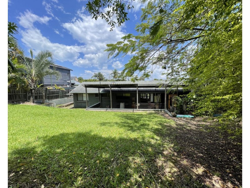 11 Carrabean Avenue, Ashmore QLD 4214