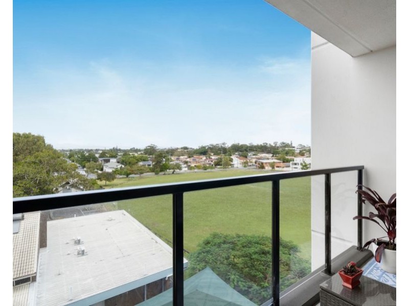 505/372 Marine Parade, Labrador QLD 4215