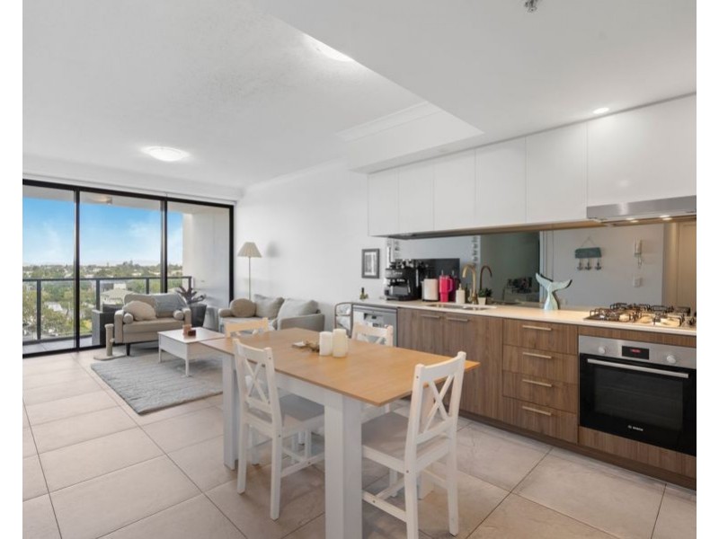 505/372 Marine Parade, Labrador QLD 4215