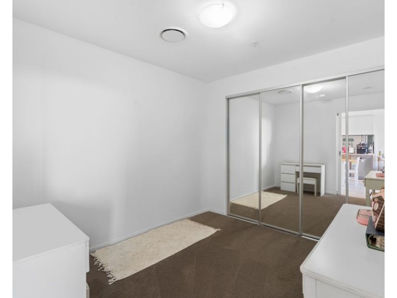 505/372 Marine Parade, Labrador QLD 4215