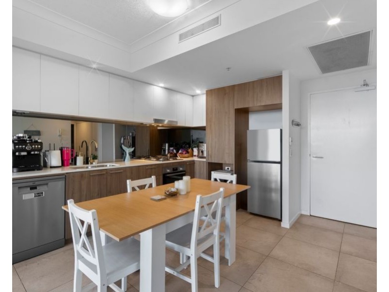 505/372 Marine Parade, Labrador QLD 4215