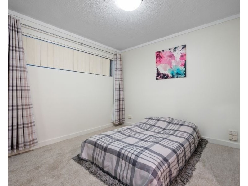 7/148 High Street, Southport QLD 4215