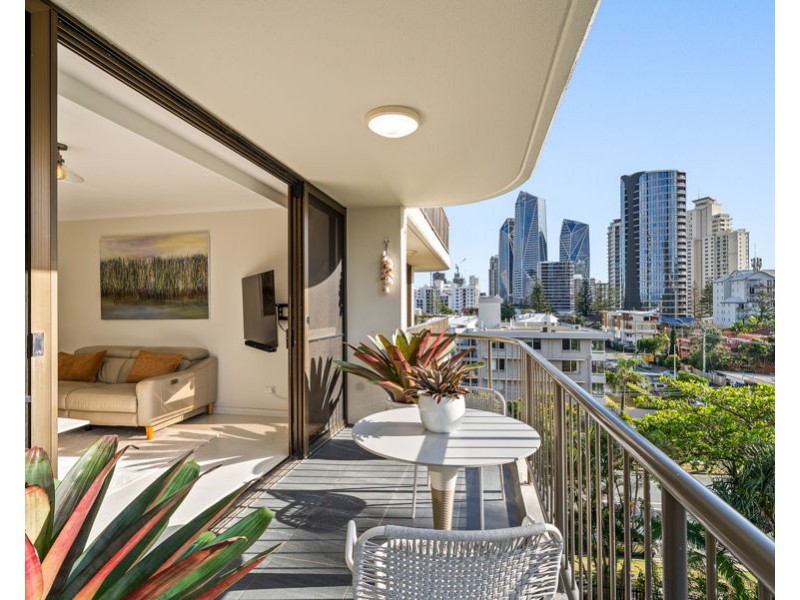 16/22 Armrick Avenue, Broadbeach QLD 4218