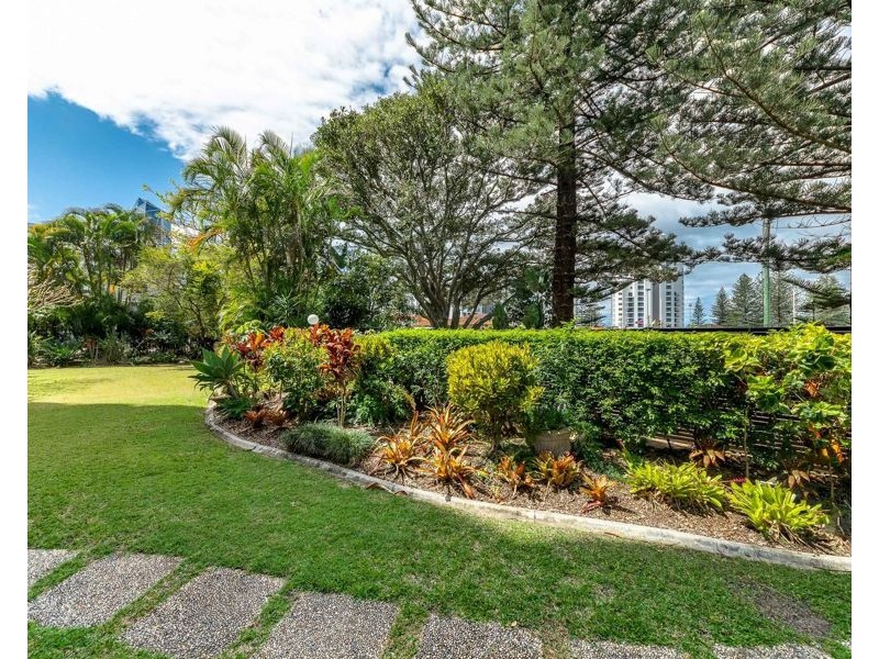 16/22 Armrick Avenue, Broadbeach QLD 4218