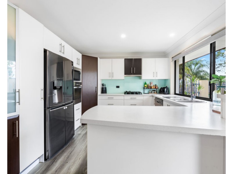 159 Alexander Drive, Highland Park QLD 4211