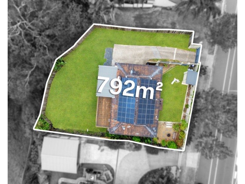 159 Alexander Drive, Highland Park QLD 4211