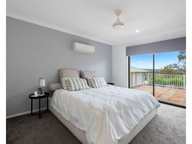 159 Alexander Drive, Highland Park QLD 4211