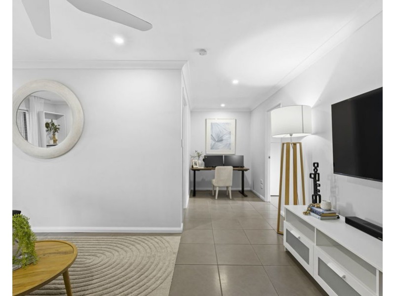 33 Manly Drive, Robina QLD 4226