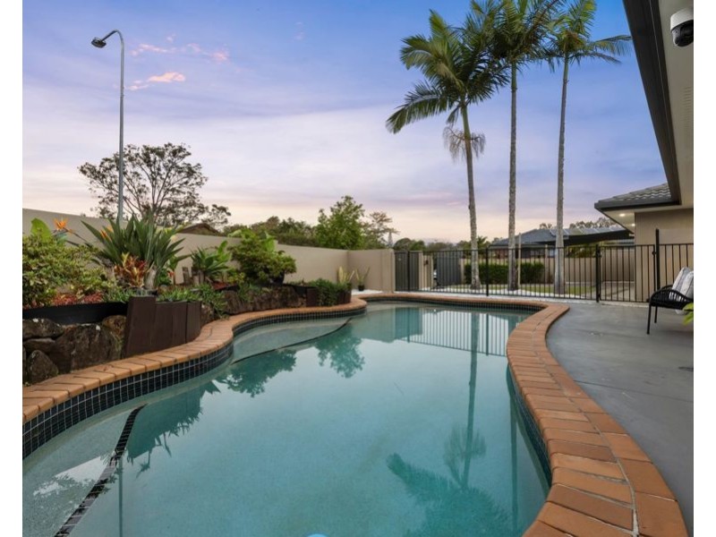 33 Manly Drive, Robina QLD 4226