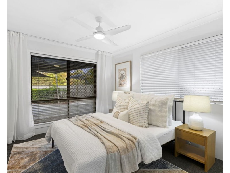 33 Manly Drive, Robina QLD 4226