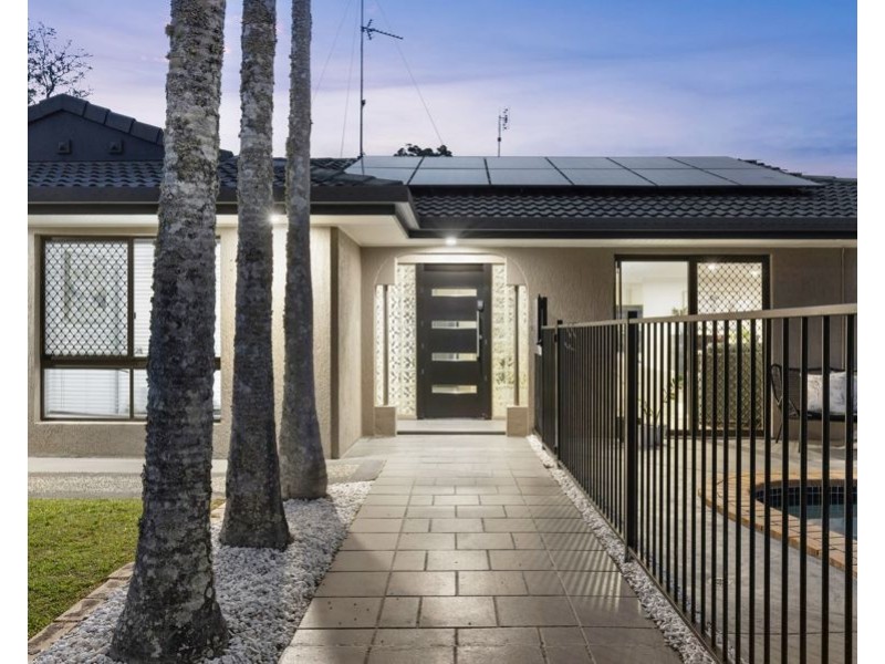 33 Manly Drive, Robina QLD 4226