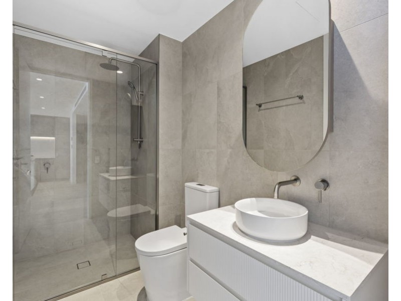 2102/4-6 Rosewood Avenue, Broadbeach QLD 4218