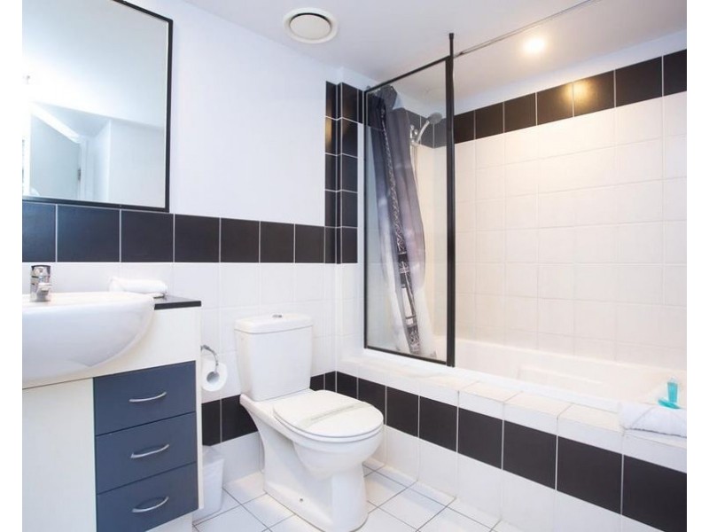 1204B/2865 Gold Coast Highway, Surfers Paradise QLD 4217
