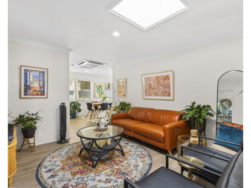 7 Mentone Avenue, Bundall QLD 4217