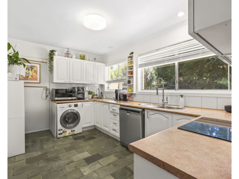7 Mentone Avenue, Bundall QLD 4217