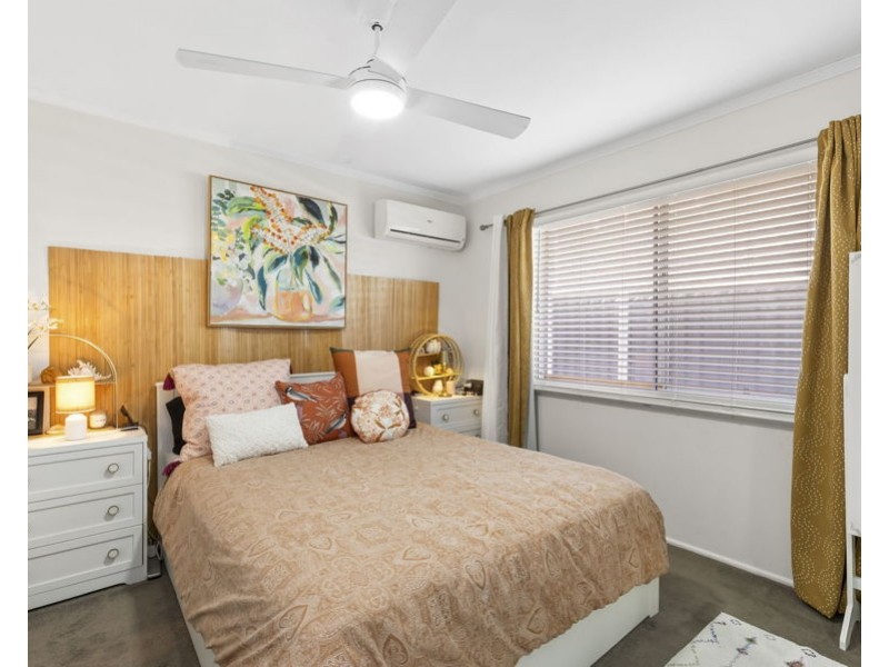 7 Mentone Avenue, Bundall QLD 4217