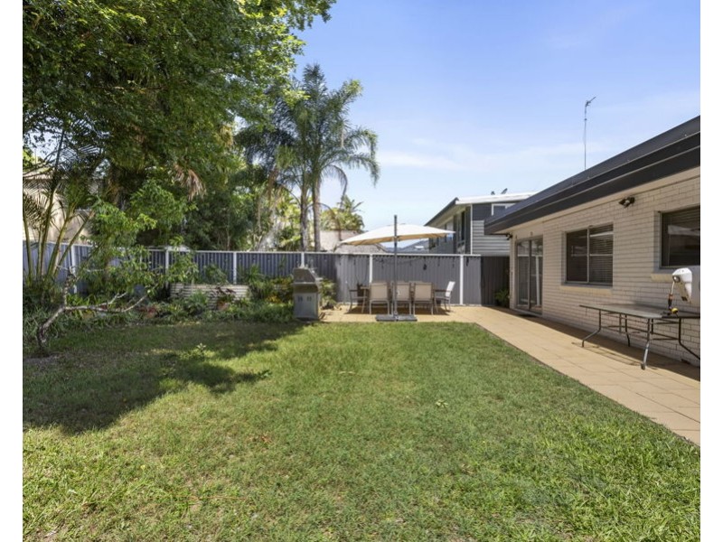 7 Mentone Avenue, Bundall QLD 4217