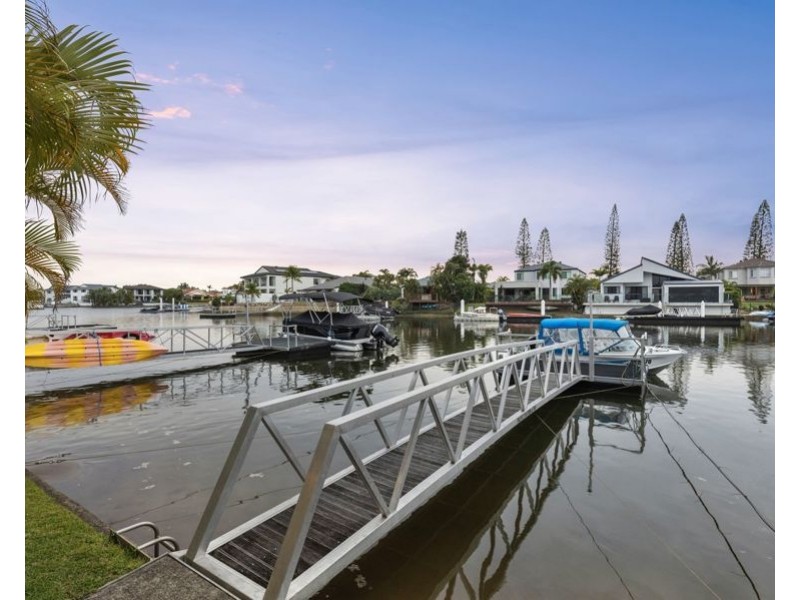 29/76 Bayview Street, Runaway Bay QLD 4216