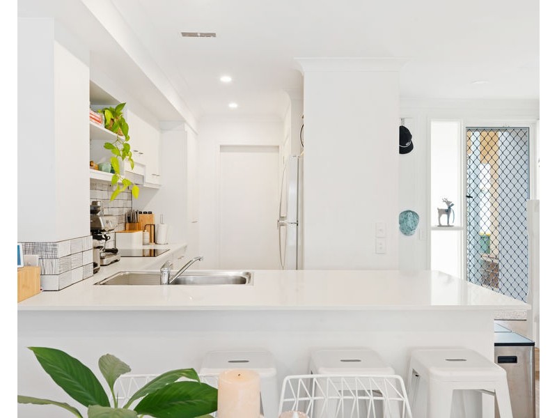 82/215 Cottesloe Drive, Mermaid Waters QLD 4218
