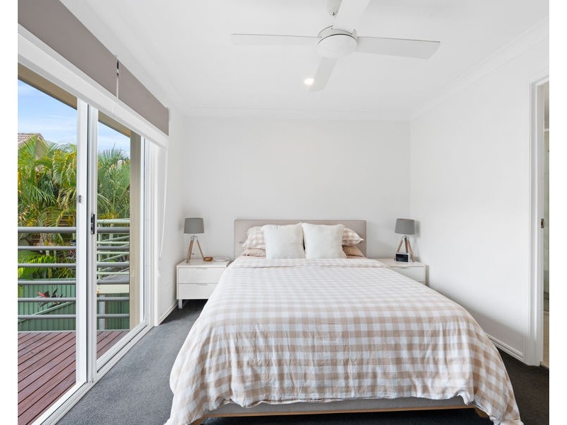 82/215 Cottesloe Drive, Mermaid Waters QLD 4218