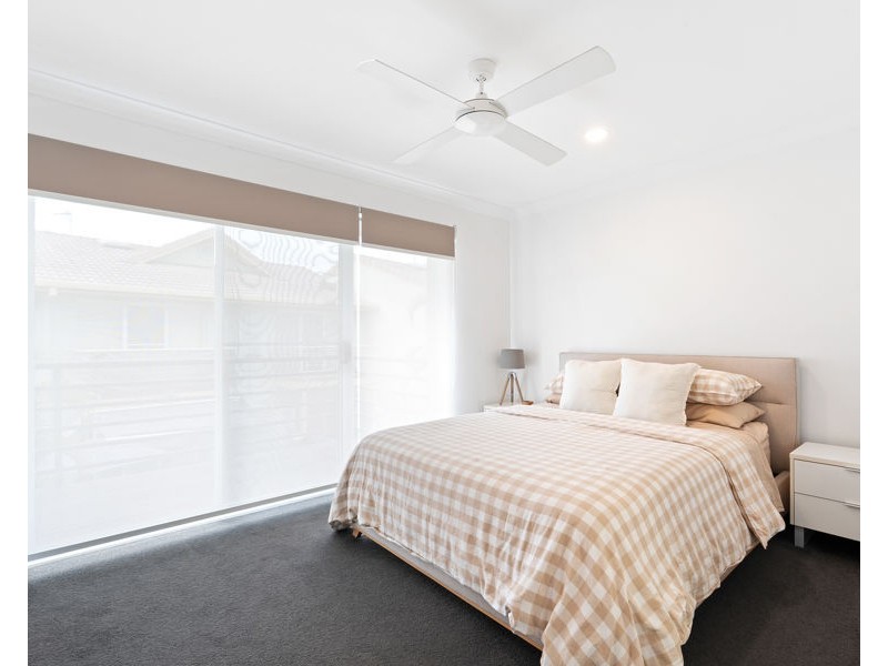 82/215 Cottesloe Drive, Mermaid Waters QLD 4218