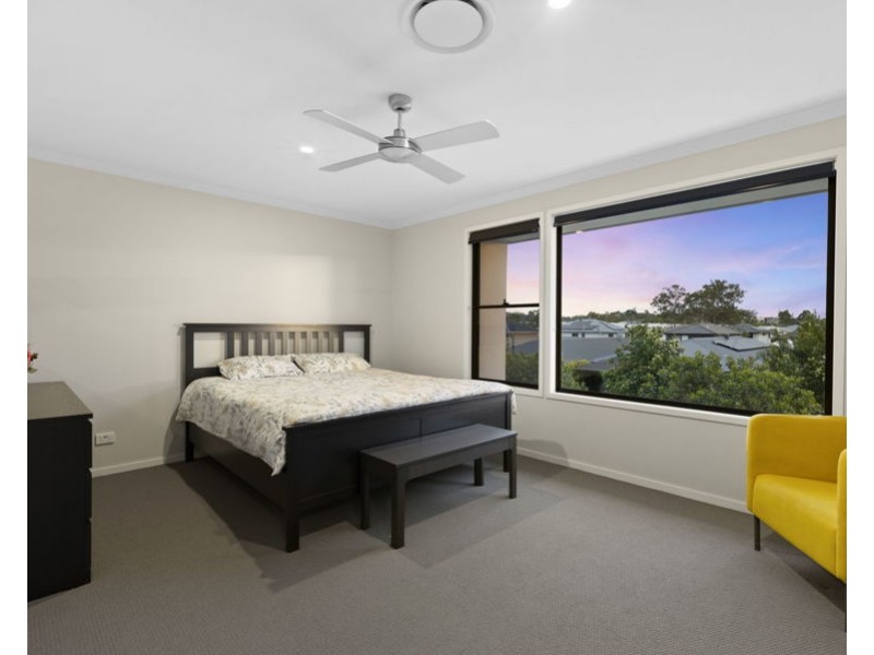 50 Aspen Way, Arundel QLD 4214