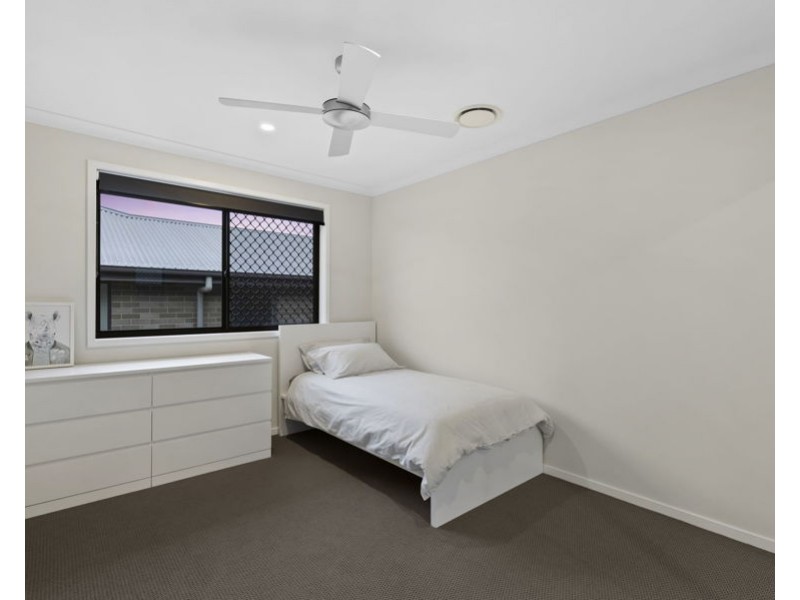 50 Aspen Way, Arundel QLD 4214