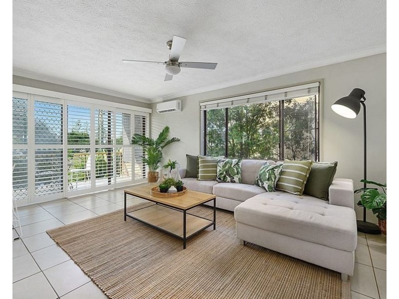 3/6 Broad Street, Labrador QLD 4215