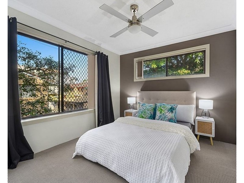 3/6 Broad Street, Labrador QLD 4215