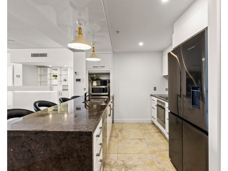 1906/22 Surf Parade, Broadbeach QLD 4218