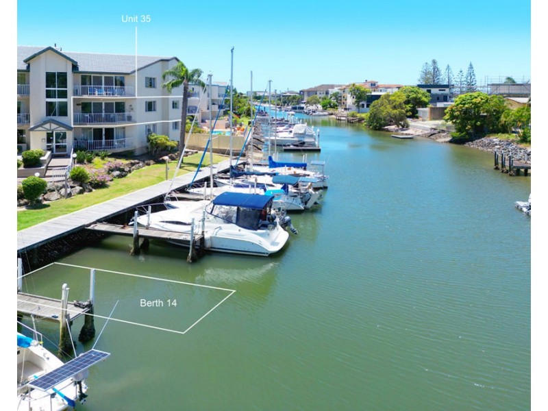 35/37 Bayview Street, Runaway Bay QLD 4216